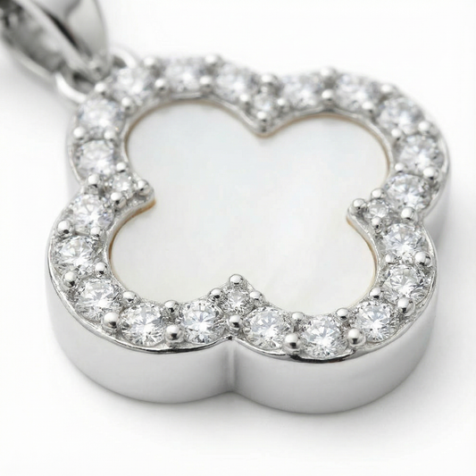 Hueveil Silver Necklace